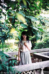 组图：武大女神微博走红 清新甜美运动风