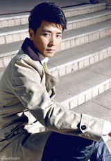 高清：保剑锋最新冬日写真 上演熟男诱惑