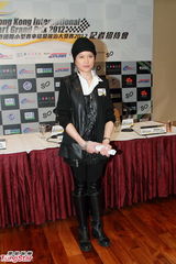 组图：邵美琪祝福郑伊健将婚 透露自己感情幸福