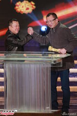 组图：钱嘉乐郑裕玲陈锦鸿等五位获杰出演员大奖