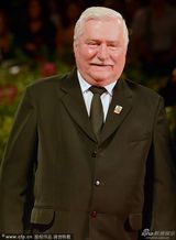 组图：《瓦文萨》首映 波兰前总统携夫人助阵