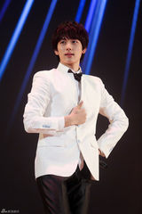 高清组图：韩团帝国之子分队首唱会 将发新曲