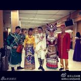 组图：春晚后台花絮集锦 看演员们忙些啥