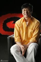 组图：成龙拍摄娱乐现场宣传片 宣扬慈善彰显爱心