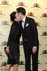 组图：刘嘉玲称与张曼玉关系良好