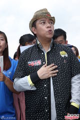 组图：蔡康永顶高温率千人唱反核歌曲