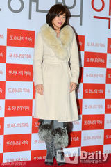 组图：神起允浩张赫助阵《另一个约定》VIP试映