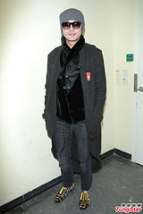 组图：黄宗泽称祸不及家人 否认拉拢女友进TVB