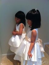 独家组图：姚晨婚礼庄重温馨 心情靓露招牌大笑