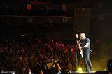 组图：Metallica内地首演 主唱感性称等待30年