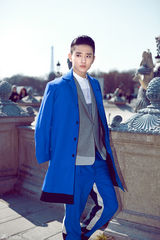 组图：于小彤蒋梦婕《费加罗》大片引领前卫风