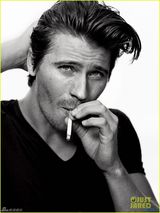 组图：加内特-赫德兰写真尽显男人不羁魅力