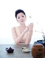 高清图：殷桃《芭莎》大片 杨贵妃气质优雅恬静