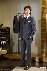 组图：钢琴王子李云迪帅气亮相时装秀