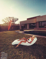 组图：超模莲娜-格尔克和球星赫迪拉亲密