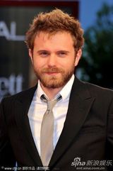 高清组图：《质数的孤独》首映 蒂尔达-斯文顿助阵