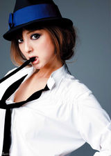 高清组图：日本靓模佐佐木希新写真造型百变