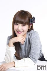 高清组图：蜡笔团Crayon Pop拍写真秀可爱少女风