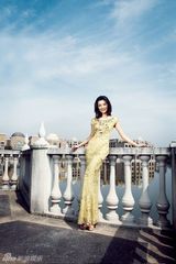 组图：车晓登《新旅行》封面展异域风情