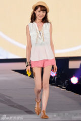 组图：日本时尚盛典Girls Award 2014美女如云