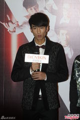 组图：于湉华晨宇交流默契 不介意在一起传言