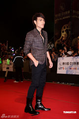 高清：亚太影展遭遇地震 众女星齐聚赛美