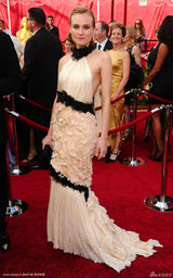 高清组图：奥斯卡红毯 戴安-克鲁格亮相气质迷人