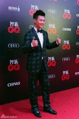 组图：吴樾出席GQ盛典硬朗尽显熟男风度