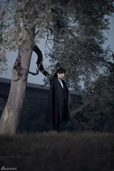 组图：李炜黑白英伦写真 电眼深邃打造迷幻绅士