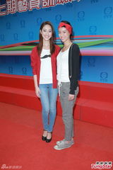 组图：马赛将公开亮相 乐易玲称公众场合要避忌