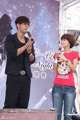 组图：罗志祥举行签唱会 发豪语称破纪录就全裸