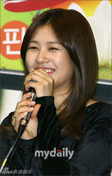 组图：金贤重郑素敏上演7集《恶作剧之吻》