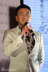 幻灯图：胡军邓超吴佩慈携手代言 影视作品齐玩颠覆