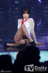 组图：RainbowAOA等亮相《The Show》劲歌热舞