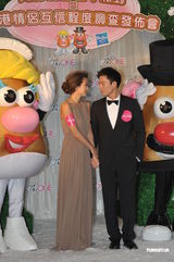 组图：谢婷婷安志杰甜蜜秀 对霆锋柏芝复合不表态