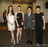 组图：隋棠亮相釜山秀性感 张榕容露背裙争艳