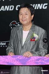 高清组图：香港名模助阵汽车陈列室开幕礼