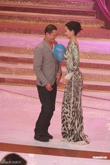 高清图：无线2011年台庆揭幕 众小生花旦盛装亮相