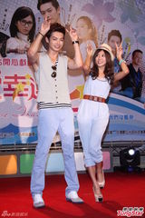 组图：豆花妹辰亦儒拍吻戏尴尬 自曝迷糊进错房