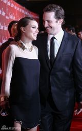 高清组图：好莱坞明星云集棕榈泉 波特曼亚当斯比美