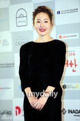 组图：张娜拉吕珍九等出席电影演员协会颁奖礼