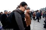 组图：明星委员亮相政协闭幕 刘翔遭媒体围堵