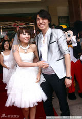 幻灯图：北京富二代举办奢华订婚仪式 礼金近9千万