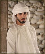 组图：阿联酋帅哥微博走红  原为迪拜名模