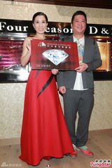 组图：佘诗曼拒恋富二代 黎耀祥争视帝感压力