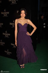 组图：汪诗诗汪圆圆姐妹花亮相 与罗霖吴婉芳相见欢