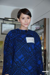 组图：余文乐投诉内地空气差 Amanda明年补度蜜月