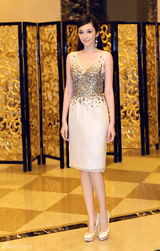 组图：吴佩慈挑战华贵金属装 低调不失奢华