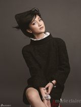 组图：周迅质感大片再展俏皮模样眼神灵动