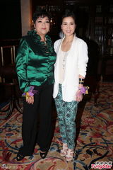 组图：林保怡出席活动曝邓萃雯演戏压力大